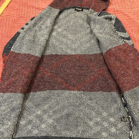 Papa Vancouver Plaid Hooded Cardigan - Picture 4 of 15